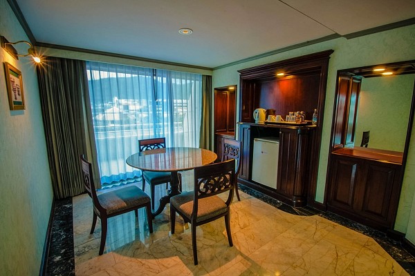 Executive Room